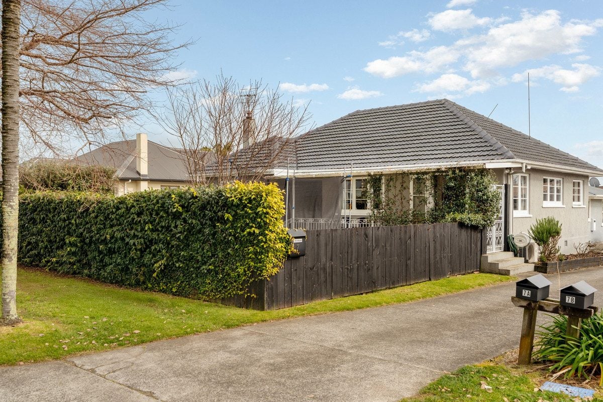 7 Rimu Street, Gate Pa, Tauranga - Carousel 1