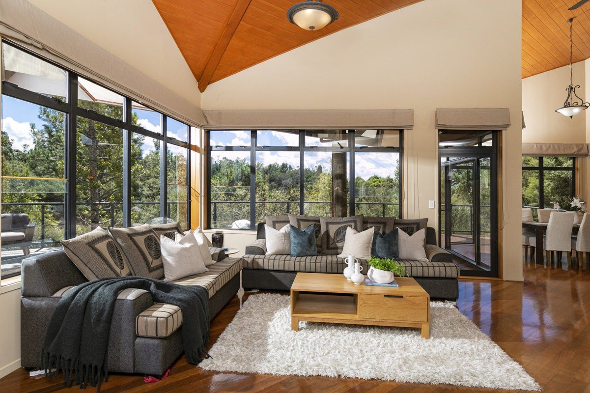 91 Paremoremo Road, Lucas Heights, Auckland - Carousel 1