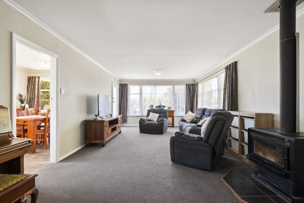 11 Pembroke Street, Highbury, Palmerston North - Carousel 2