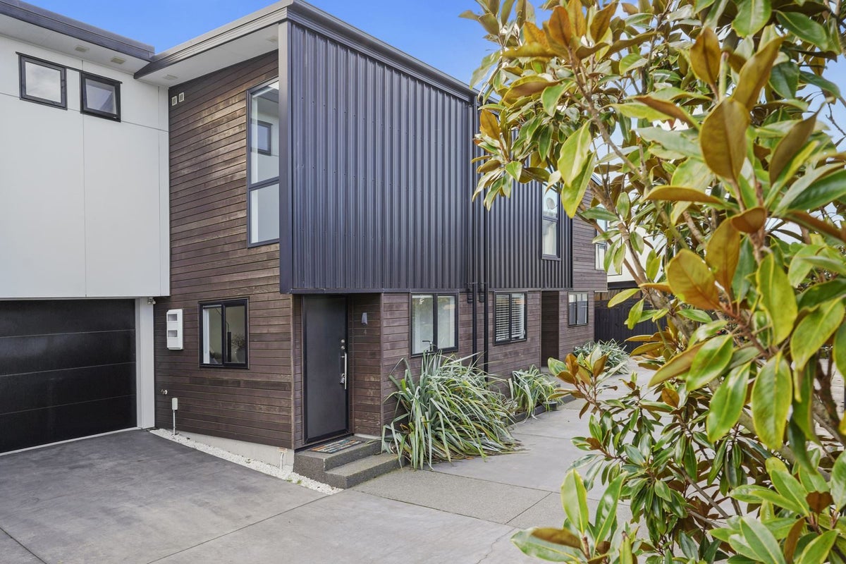 4/136 Sherborne Street, St Albans, Christchurch - Carousel 1