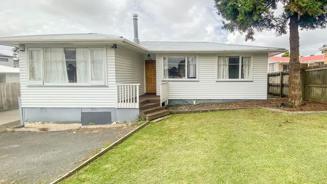 5 Oriana Avenue, Lynfield, Auckland - Carousel 1
