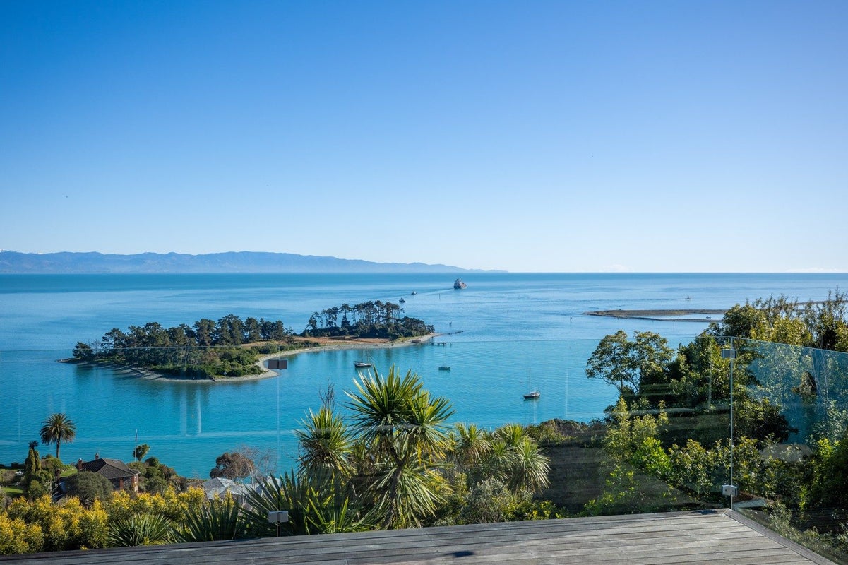 104B Princes Drive, Britannia Heights, Nelson - Carousel 2