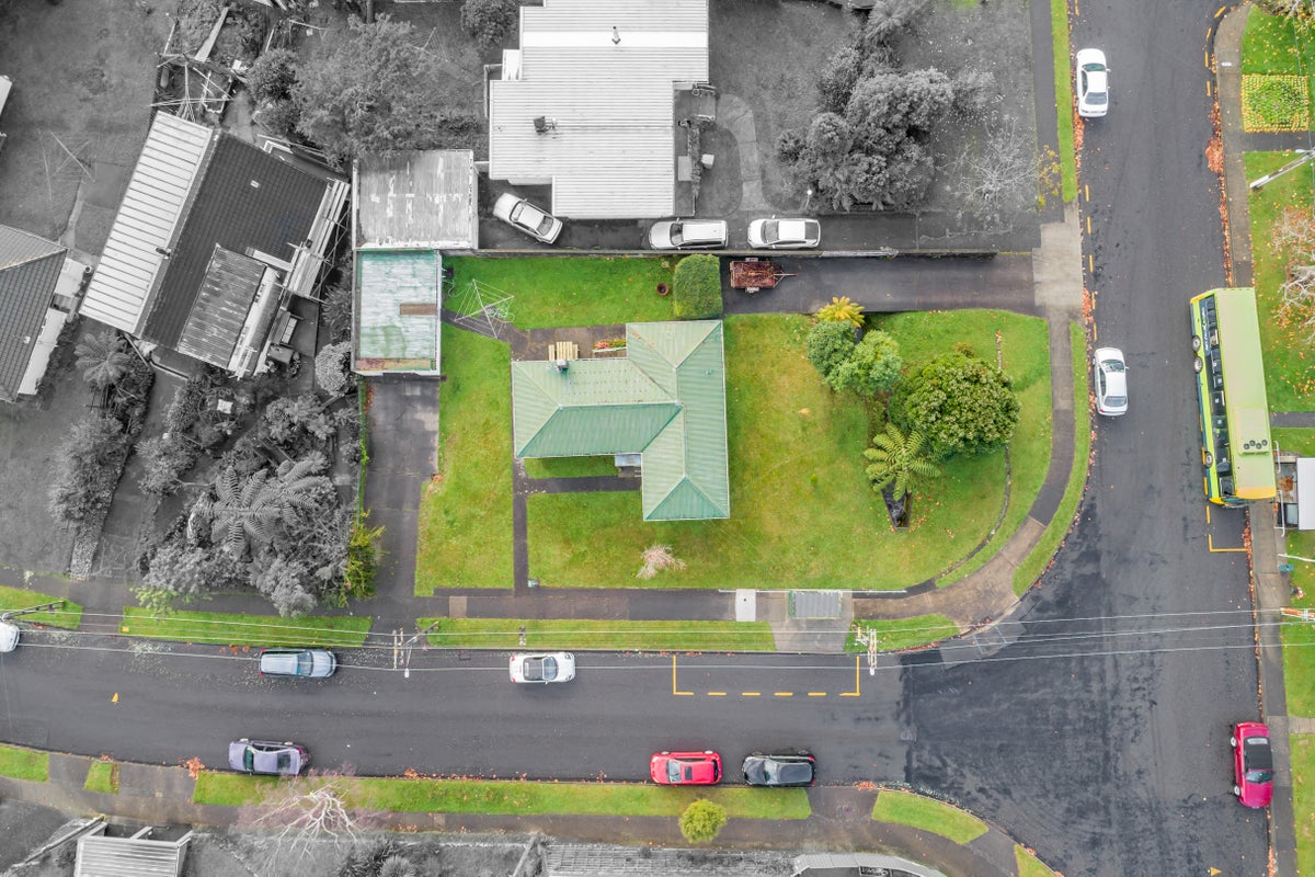 63 Hay Street, Naenae, Lower Hutt - Carousel 2