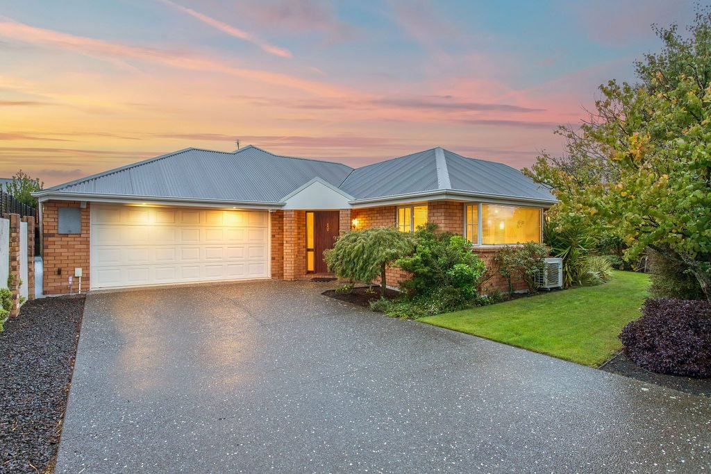 51 Rempstone Drive, Halswell, Christchurch - Carousel 1
