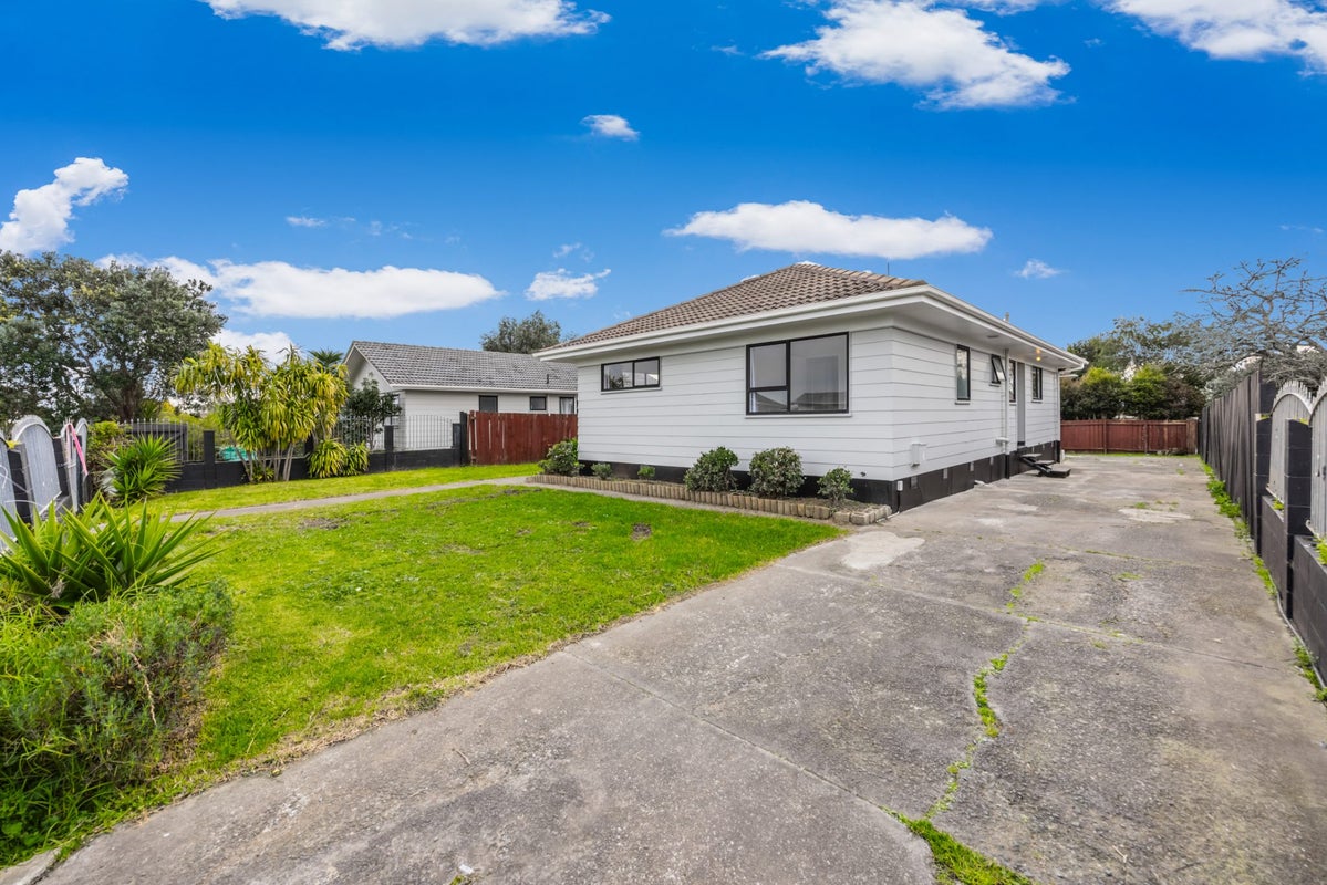 53 Burundi Avenue, Clendon Park, Manukau City, Auckland - Carousel 2
