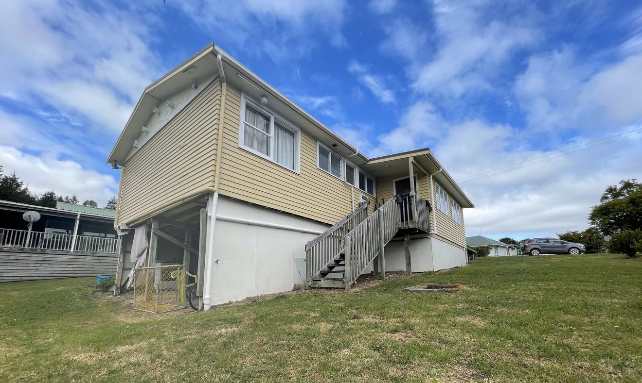 34 Marshall Road, Kaiwaka - Carousel 11