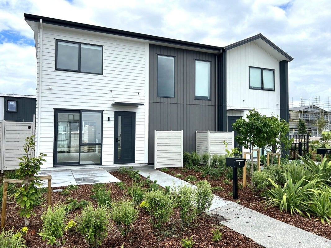 4 Nuku Place, Manurewa, Auckland - Carousel 1