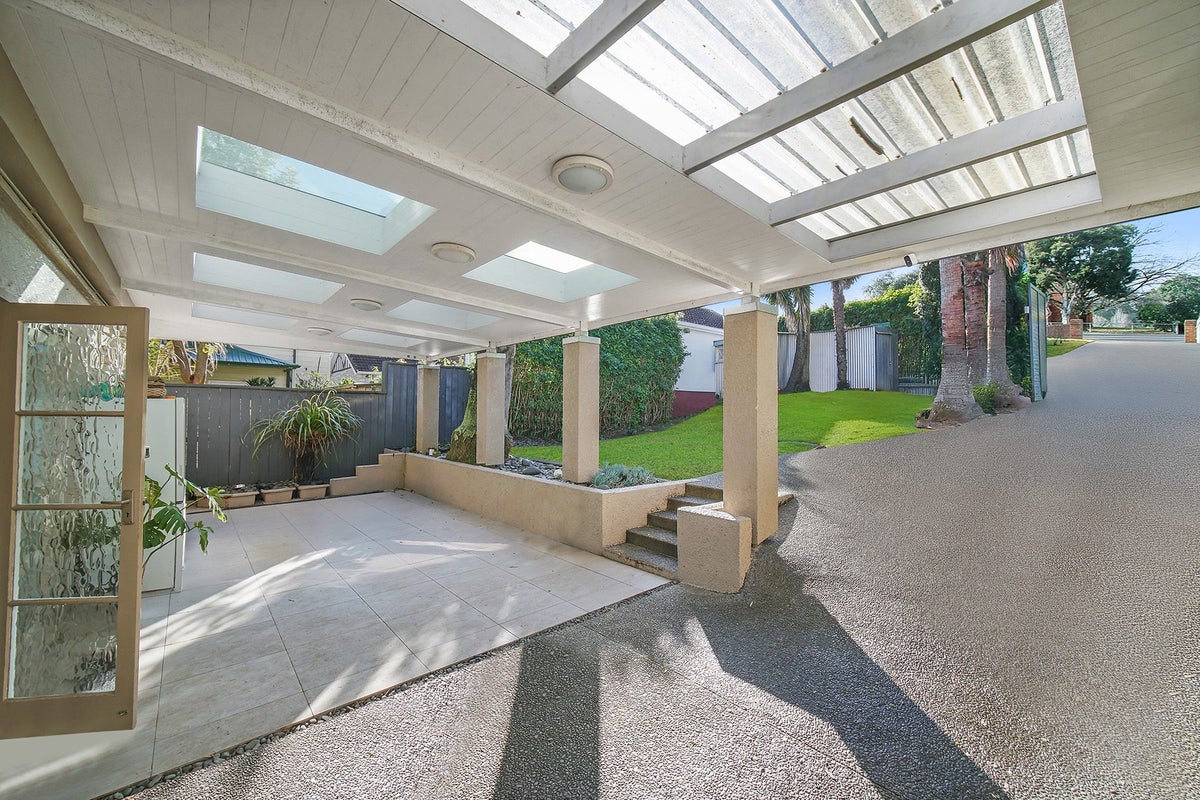 42 Kingsview Road, Mount Eden, Auckland - Carousel 19