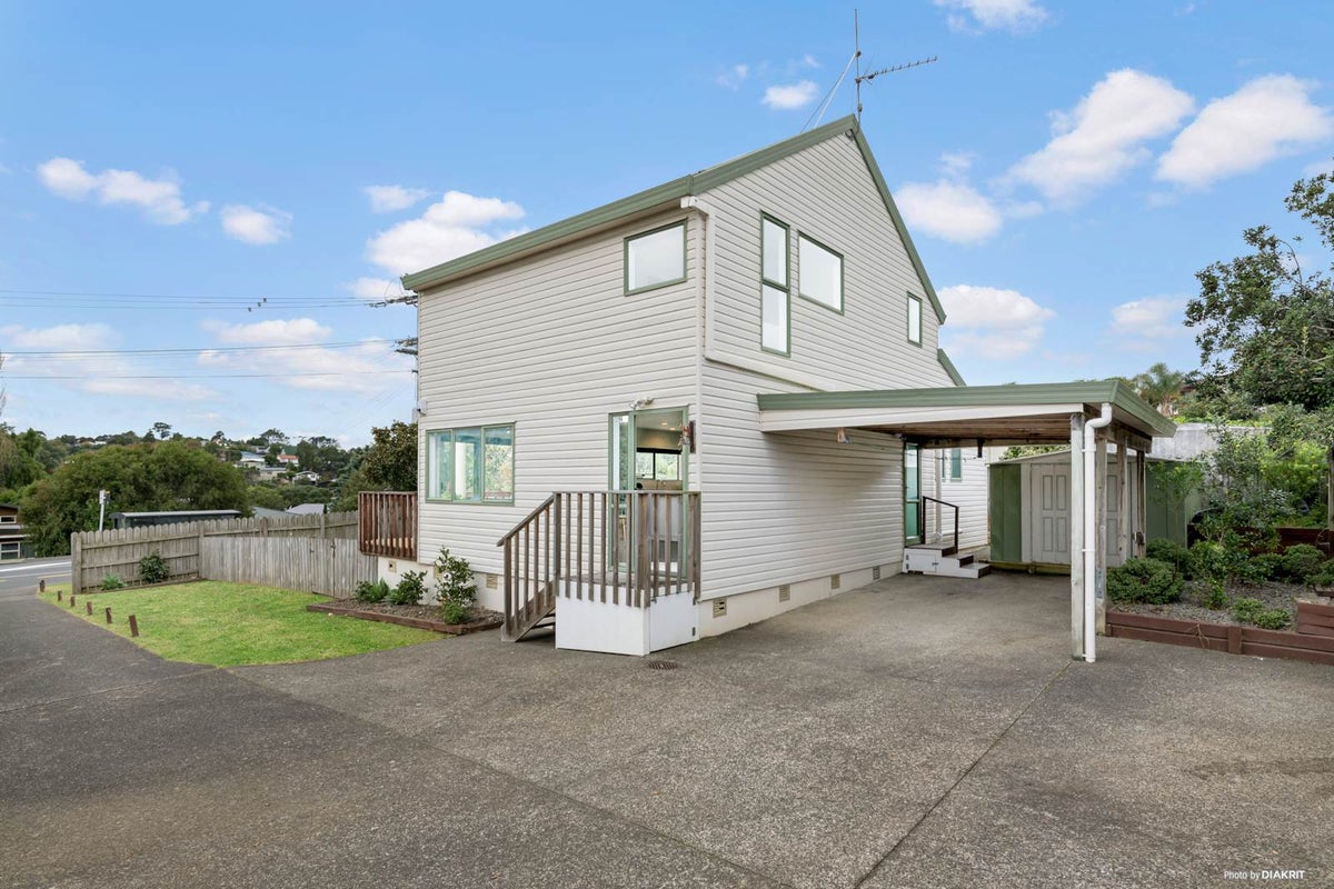 2/369 Whangaparaoa Road, Stanmore Bay, Whangaparaoa - Carousel 2