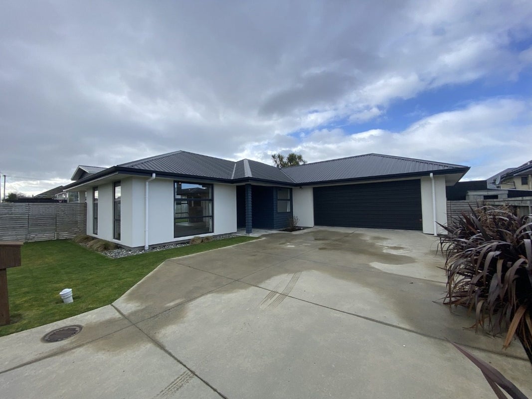 101 Ross Street, Grasmere, Invercargill - Carousel 1