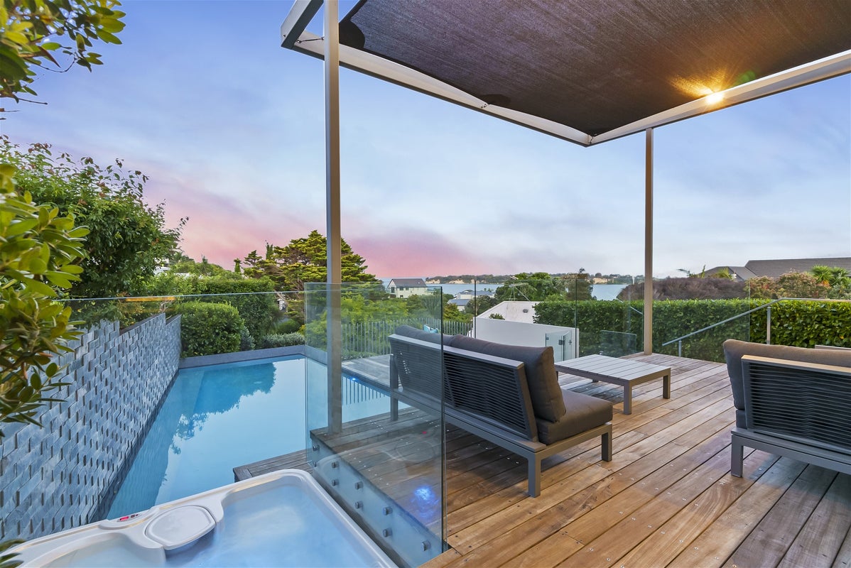 493A Riddell Road, Glendowie, Auckland - Carousel 1