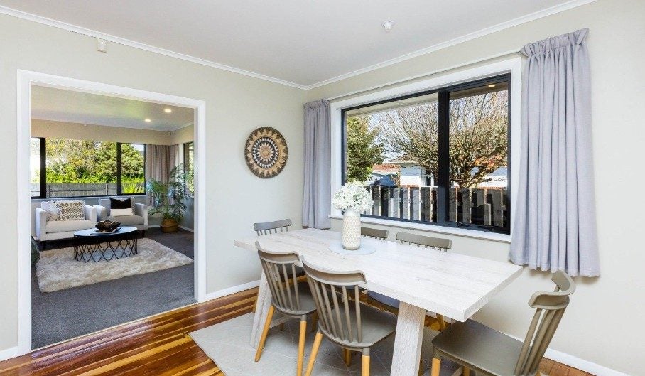 63 Kashmir Avenue, Clouston Park, Upper Hutt - Carousel 2