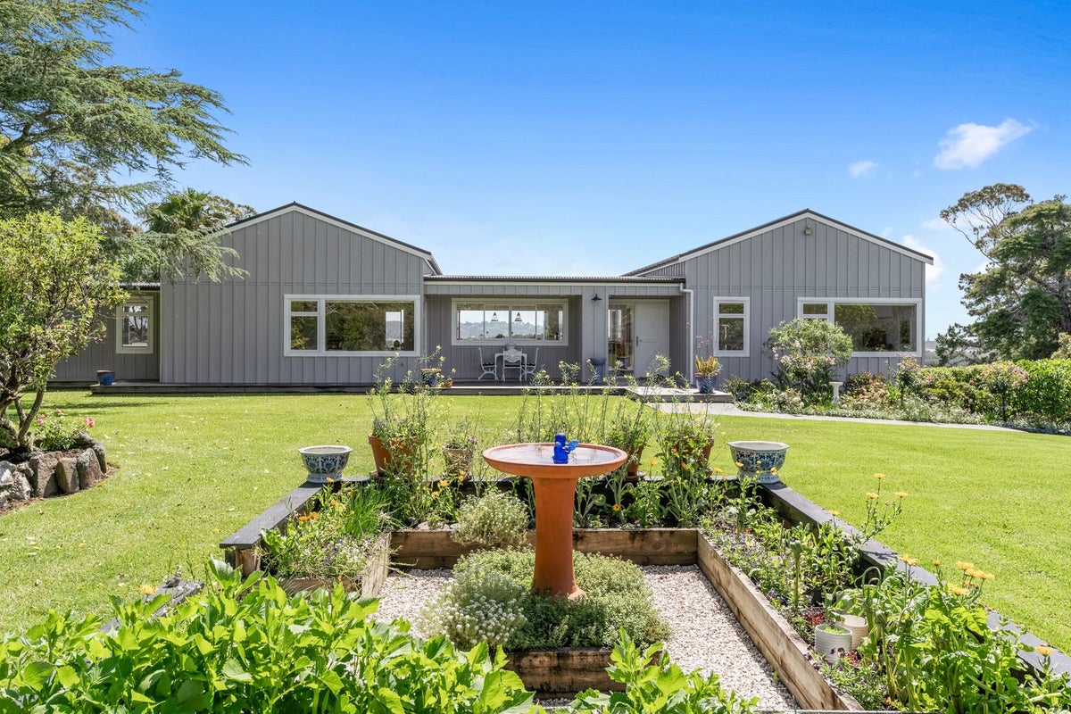 201 Takatu Road, Tawharanui Peninsula, Warkworth - Carousel 1