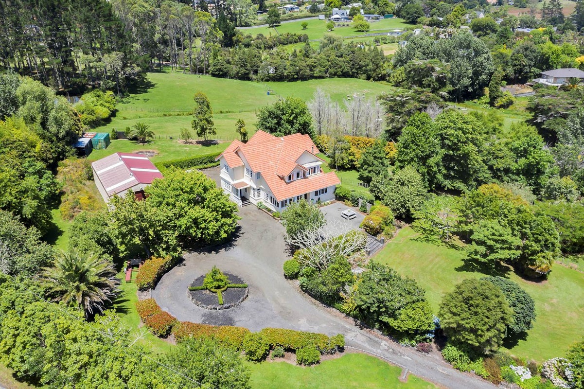 41A Township Road, Waitakere, Auckland - Carousel 1