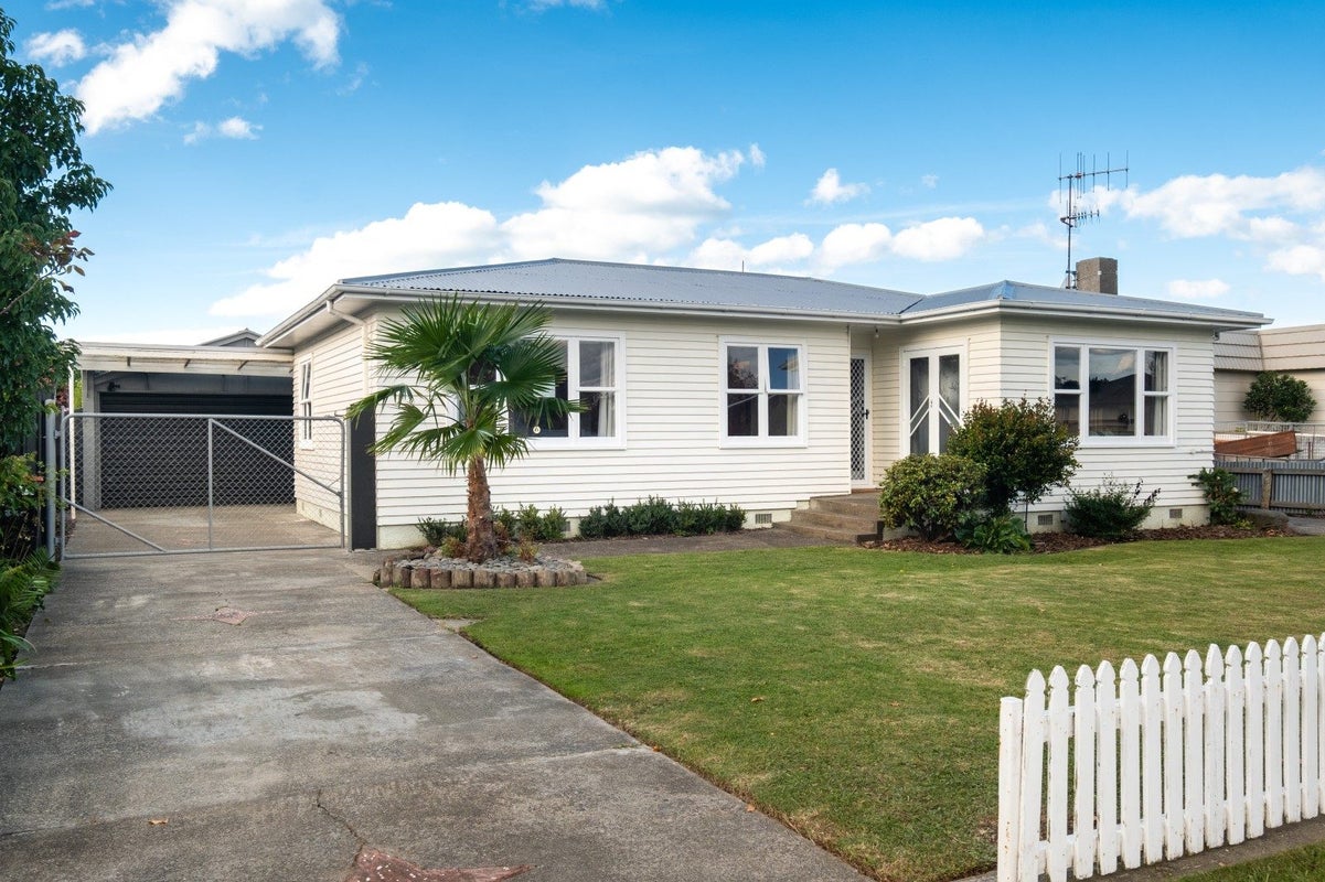 2A Hinton Road, Taradale, Napier - Carousel 2