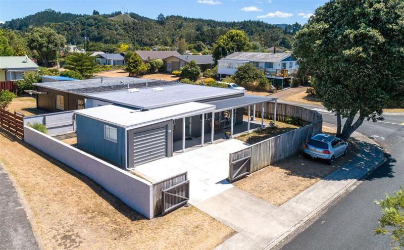 107 Chartwell Avenue, Whangamata, Whangamatā - Carousel 1