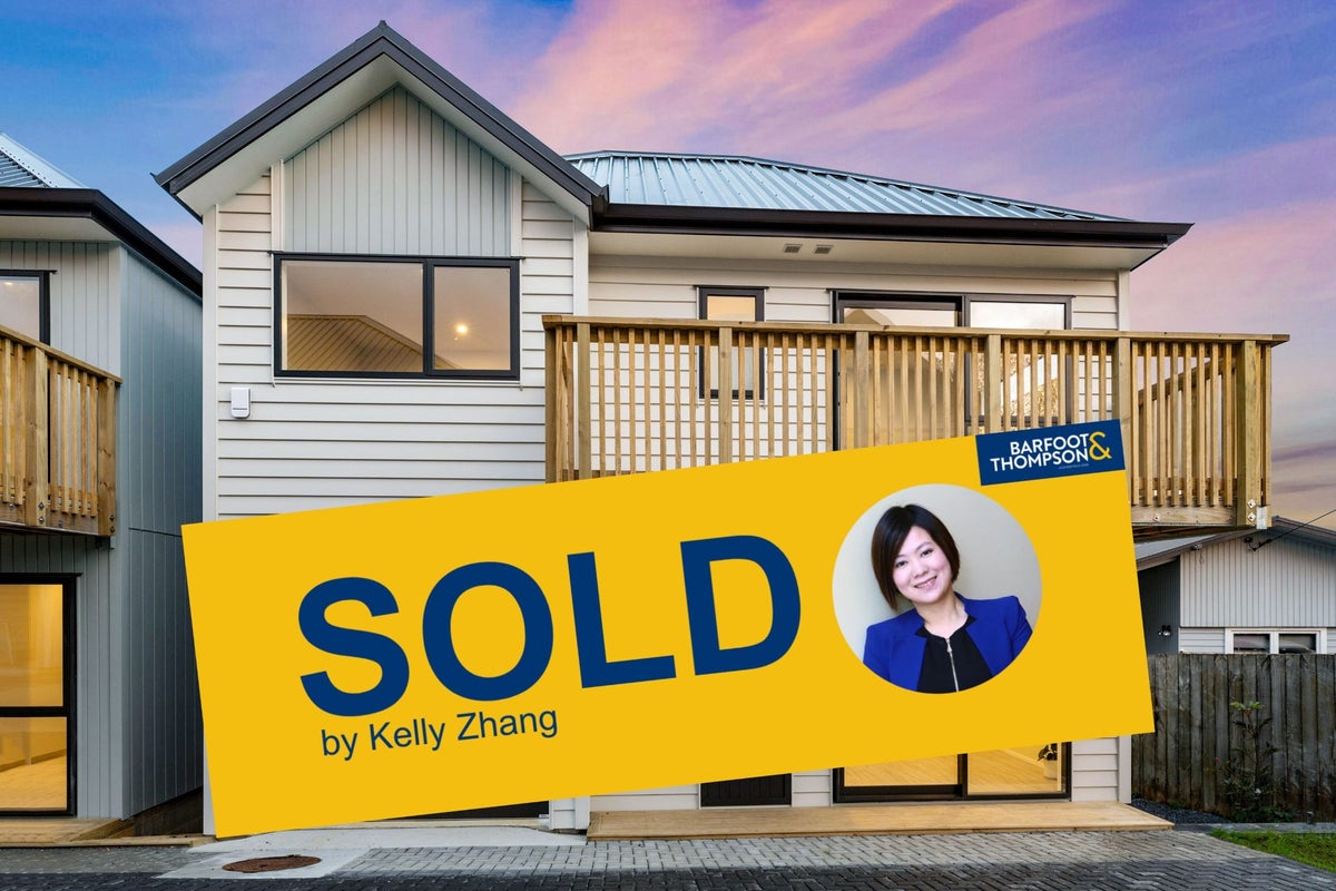 5/33 Buscomb Avenue, Henderson, Auckland - Carousel 1