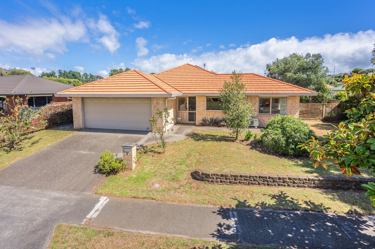 5 Ashleigh Way, Waikanae Beach, Waikanae - Carousel 2