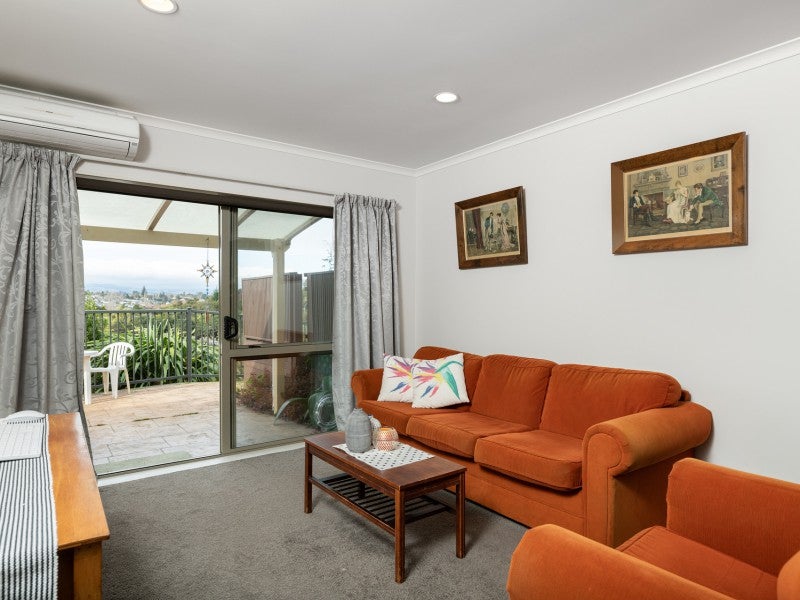 7/41 Manchester Way, Judea, Tauranga - Carousel 1