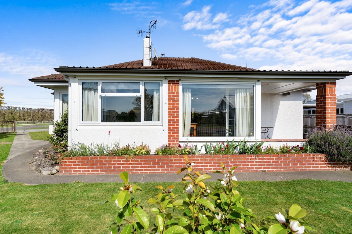 14 Kathleen Street, Parkvale, Hastings - Carousel 1