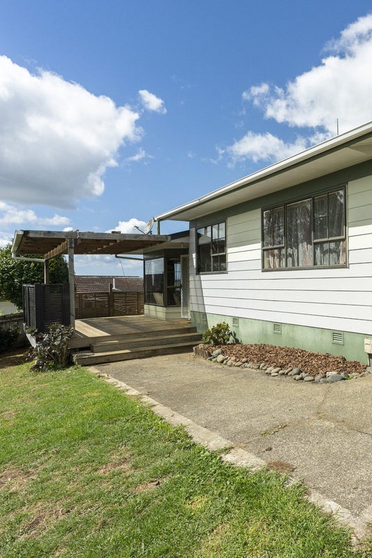 4B Escalona Street, Te Kamo, Whangarei - Carousel 27
