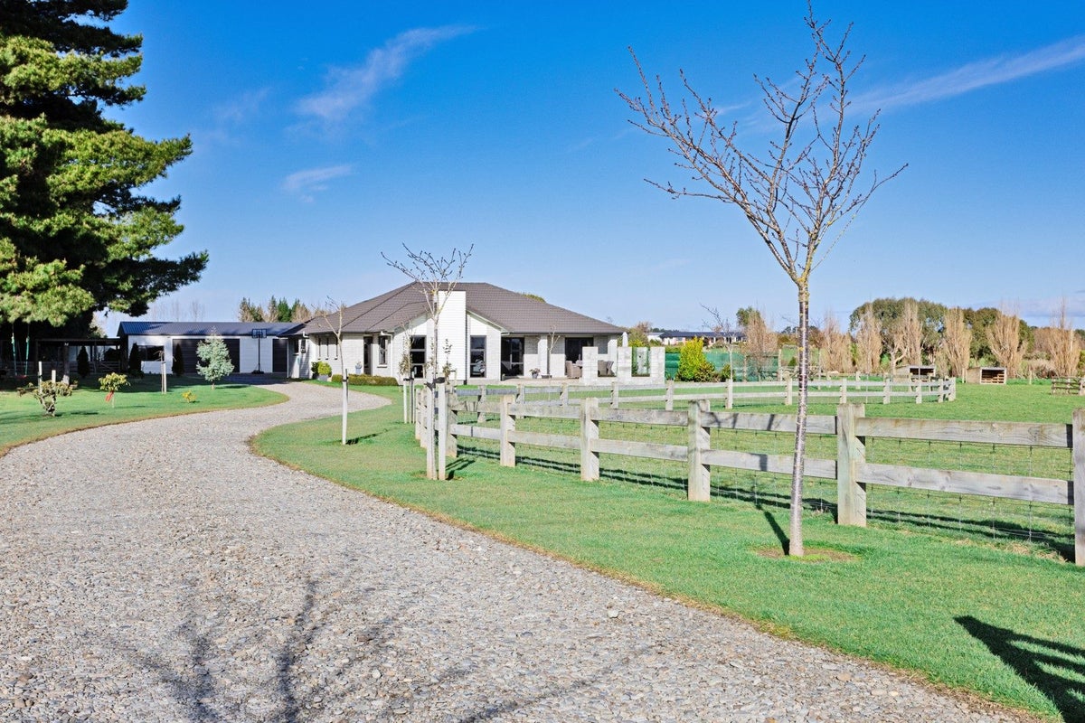 36 Counsell Road, Makarewa, Invercargill - Carousel 1