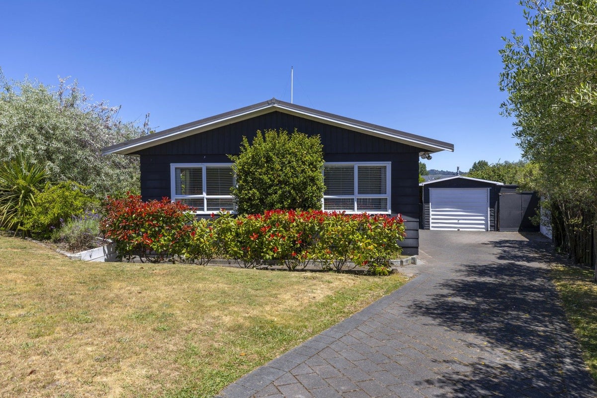 65 Richmond Avenue, Richmond Heights, Taupo - Carousel 1