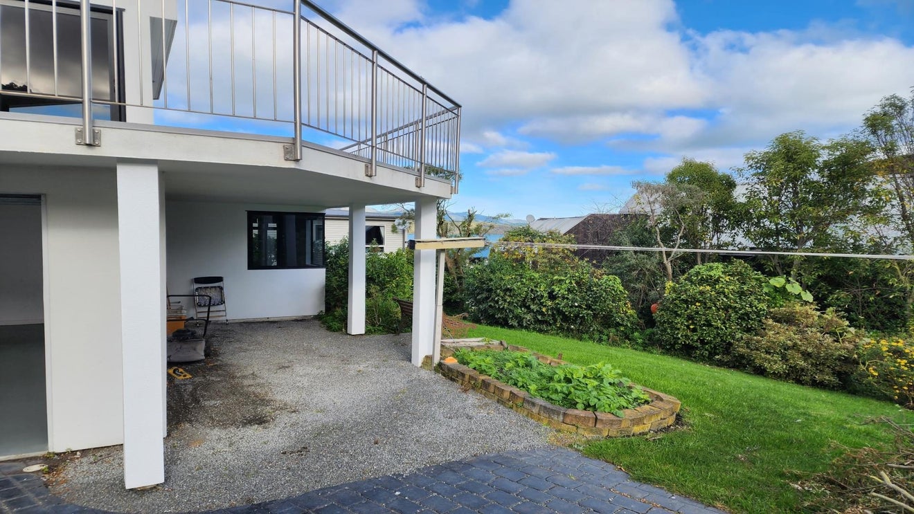 14 Harbour View Terrace, Cass Bay, Lyttelton - Carousel 38