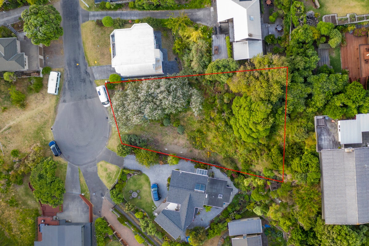 19 Groves Road, Raumati Beach, Paraparaumu - Carousel 2