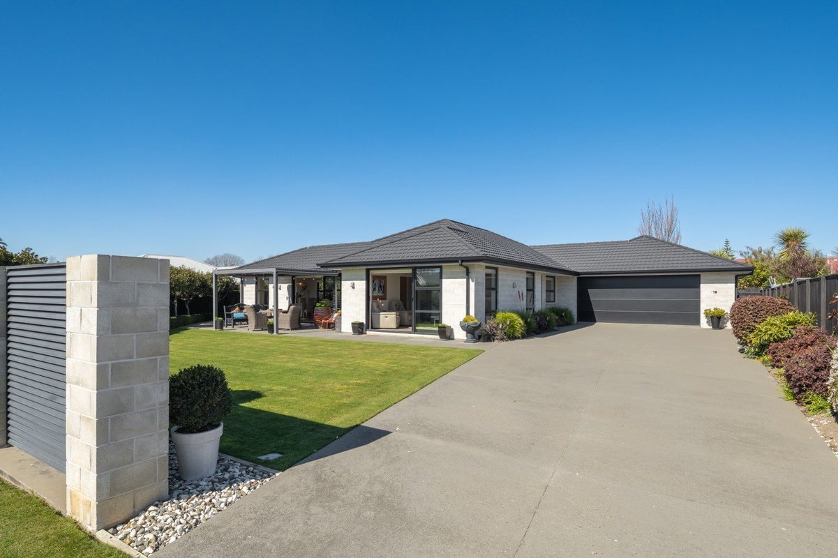 19 Windsor Close, Springlands, Blenheim - Carousel 1
