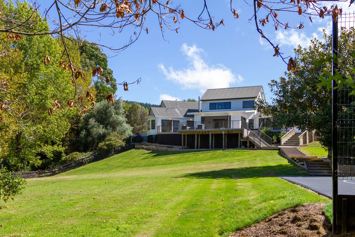 26 Maui Pomare Road, Nikau Valley, Paraparaumu - Carousel 2