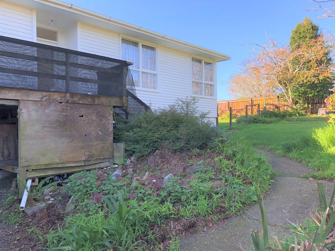 32 Barbary Avenue, Kelston, Auckland - Carousel 2