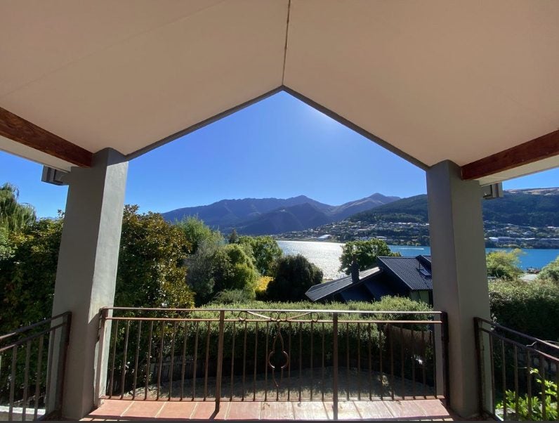 531 Peninsula Road, Kelvin Heights, Queenstown - Carousel 2