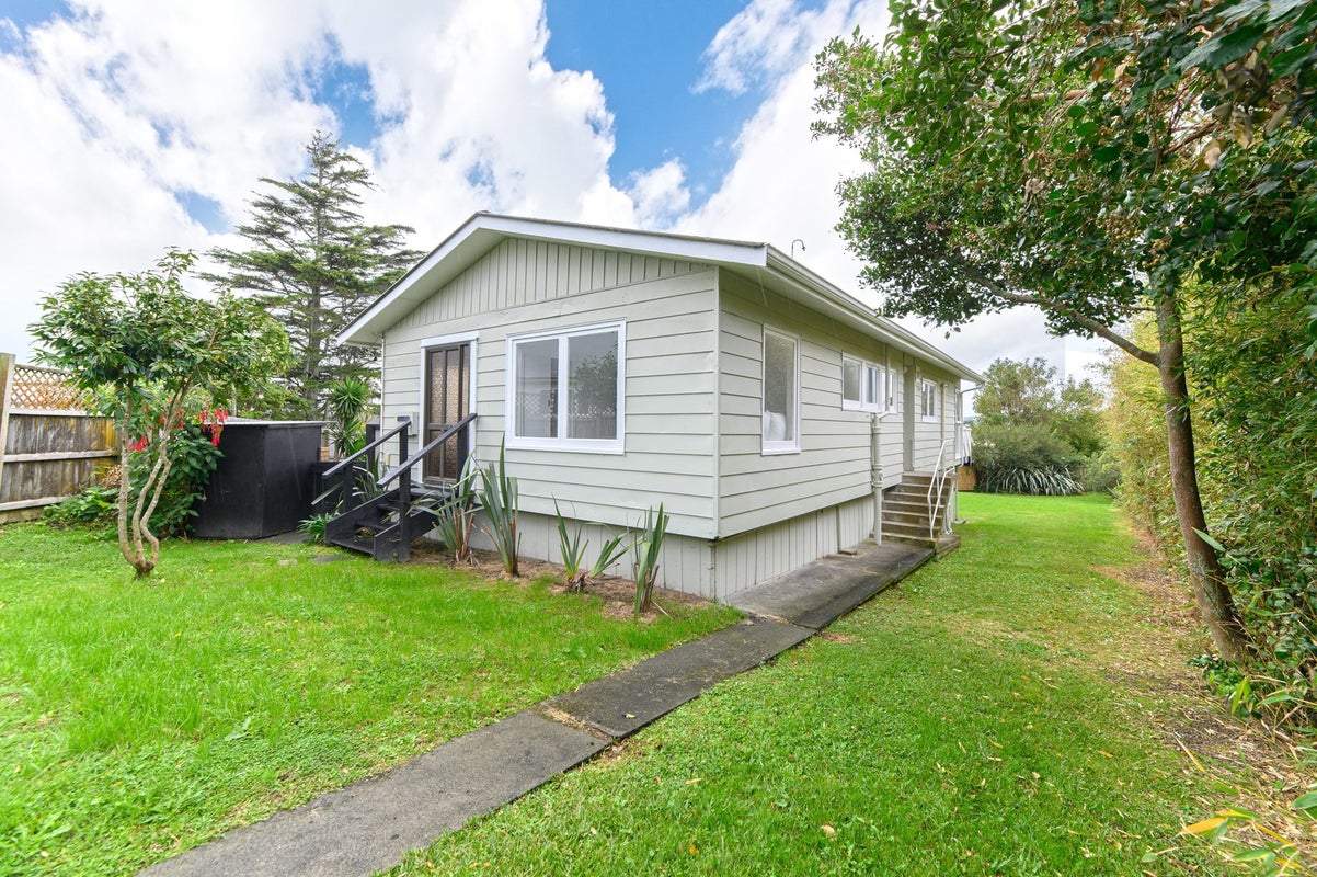 263 Rangatira Road, Beach Haven, Auckland - Carousel 21