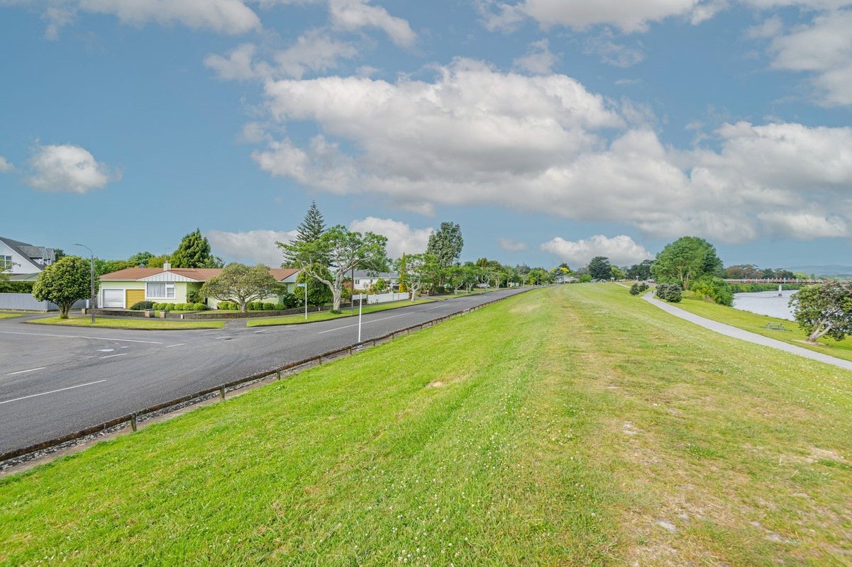 9 Katene Street, West End, Palmerston North - Carousel 2