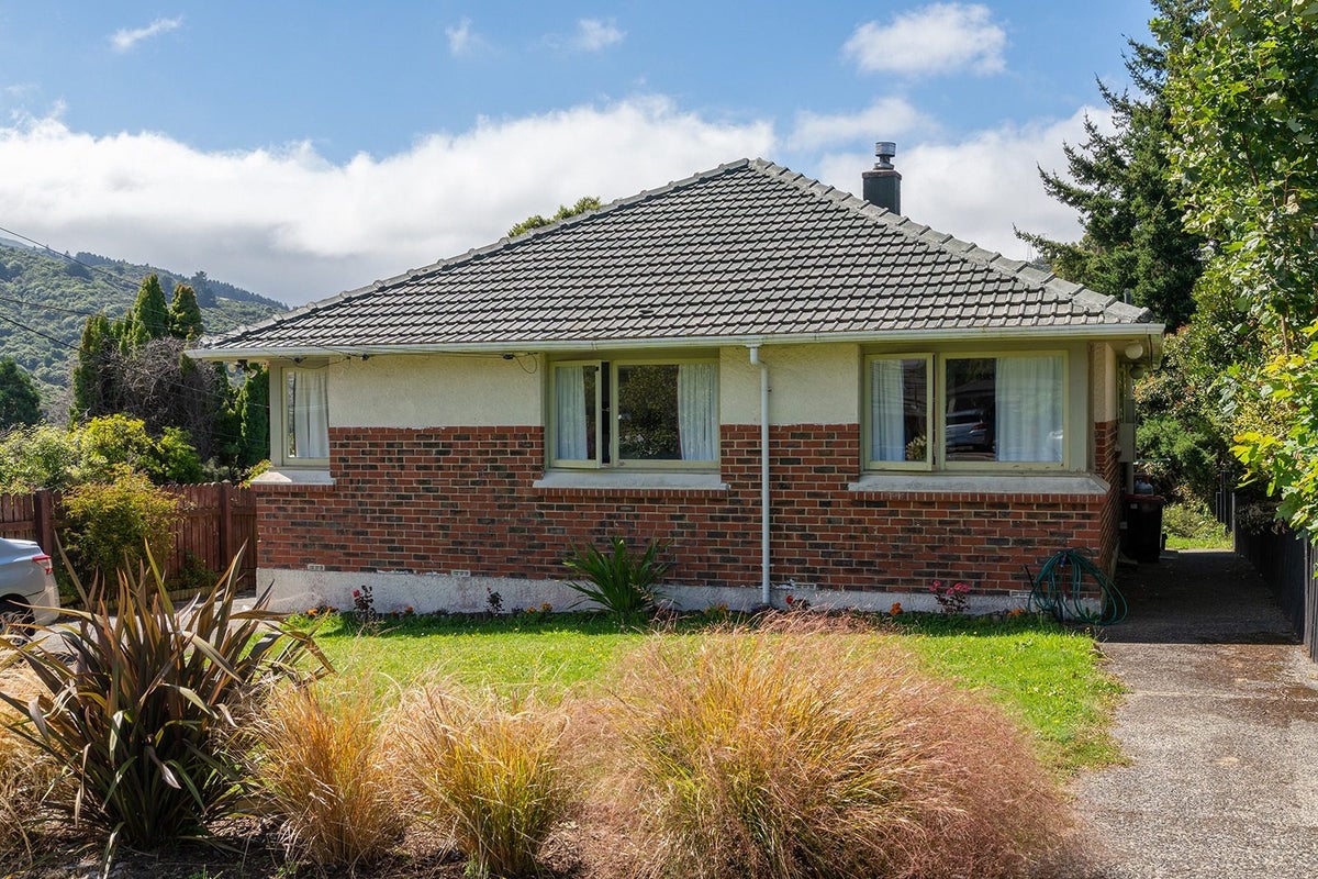 39 Glenmore Street, Glenleith, Dunedin - Carousel 2