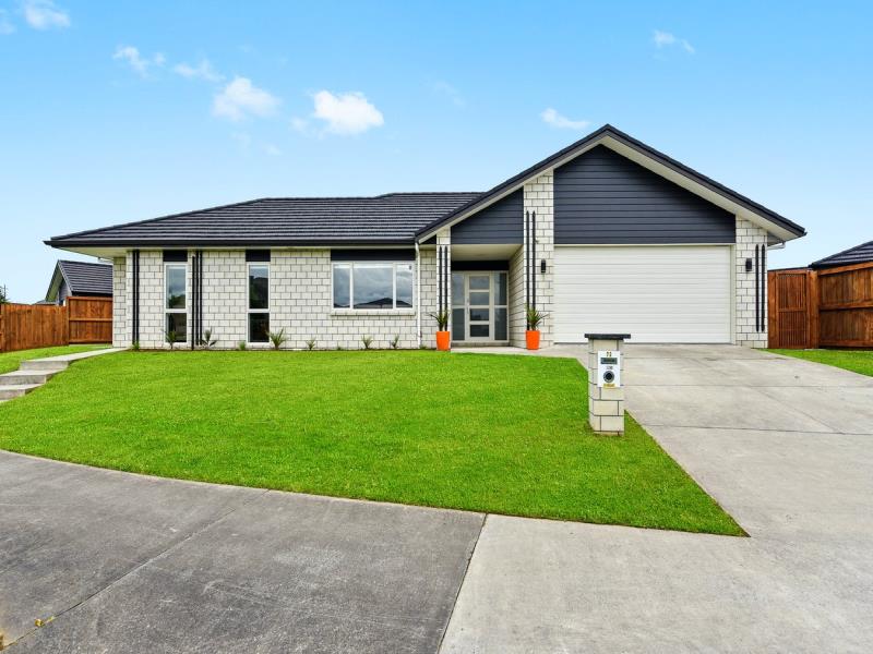 72 Mataroa Crescent, Flagstaff, Hamilton - Carousel 1