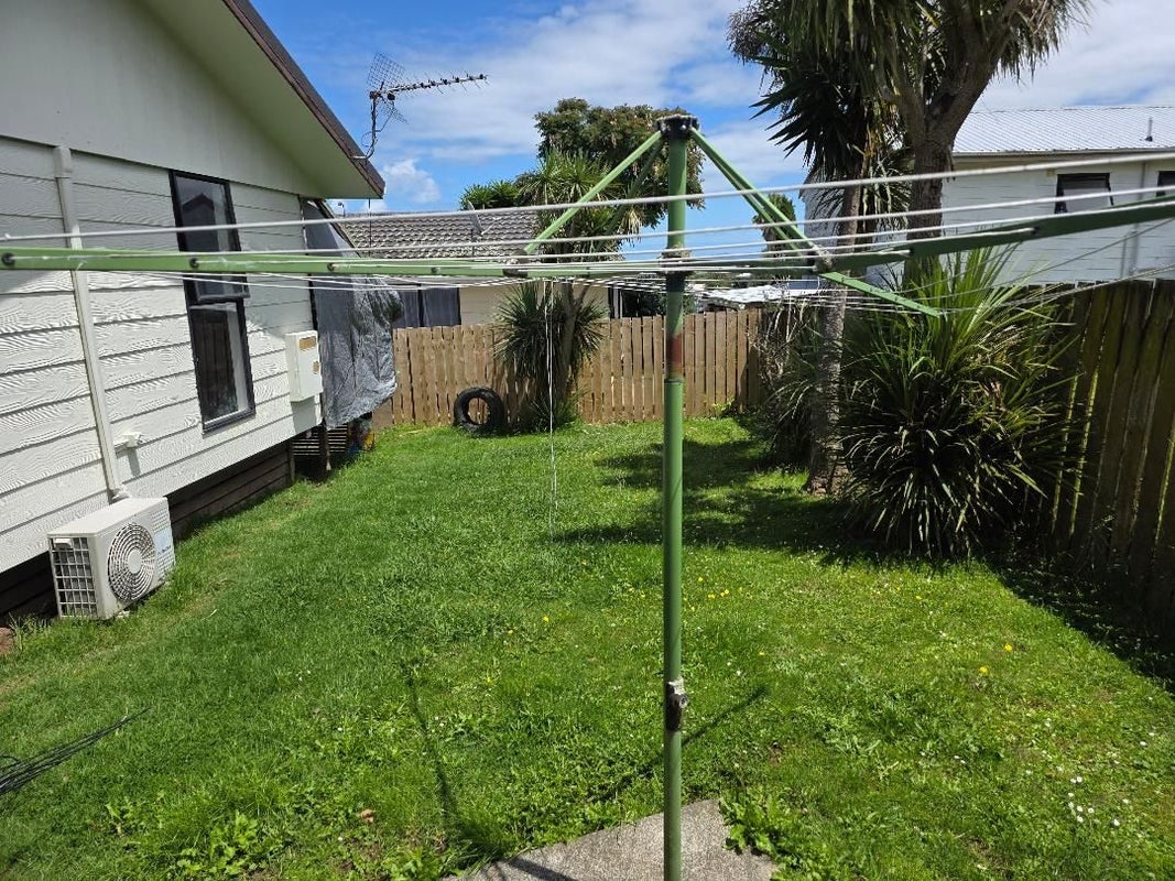 2/162 Finlayson Avenue, Clendon Park, Auckland - Carousel 1