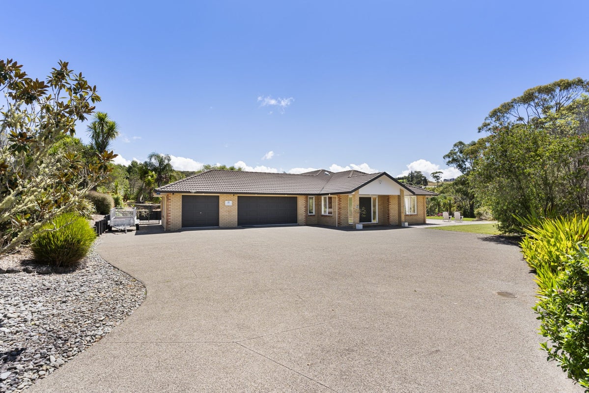 17 Kahia Lane, Redvale, Albany - Carousel 2