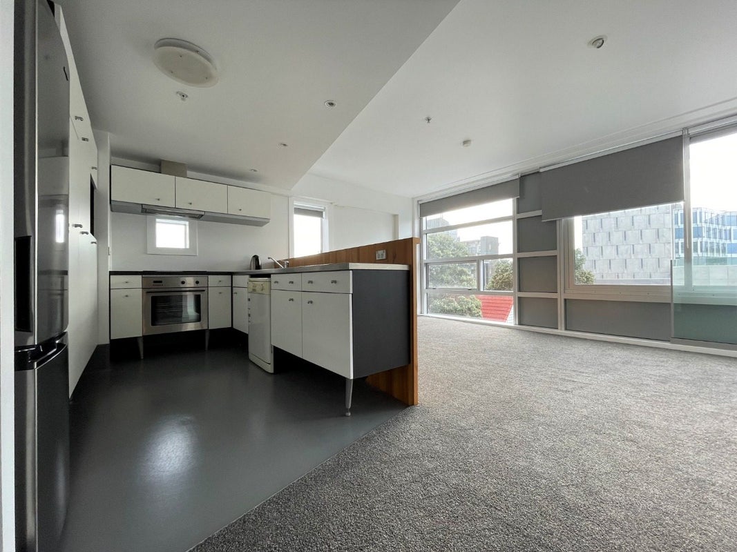75/43 Mulgrave Street, Thorndon, Wellington - Carousel 1