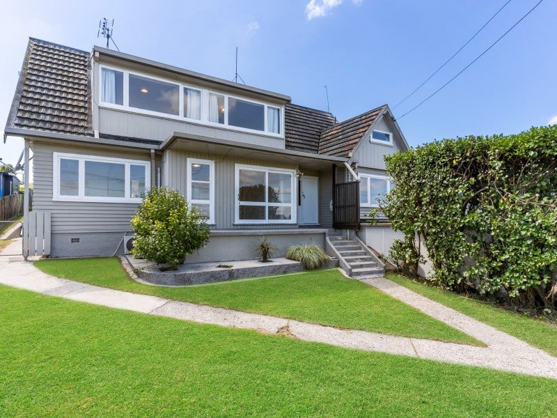 41 Humber Crescent, Gate Pa, Tauranga - Carousel 2