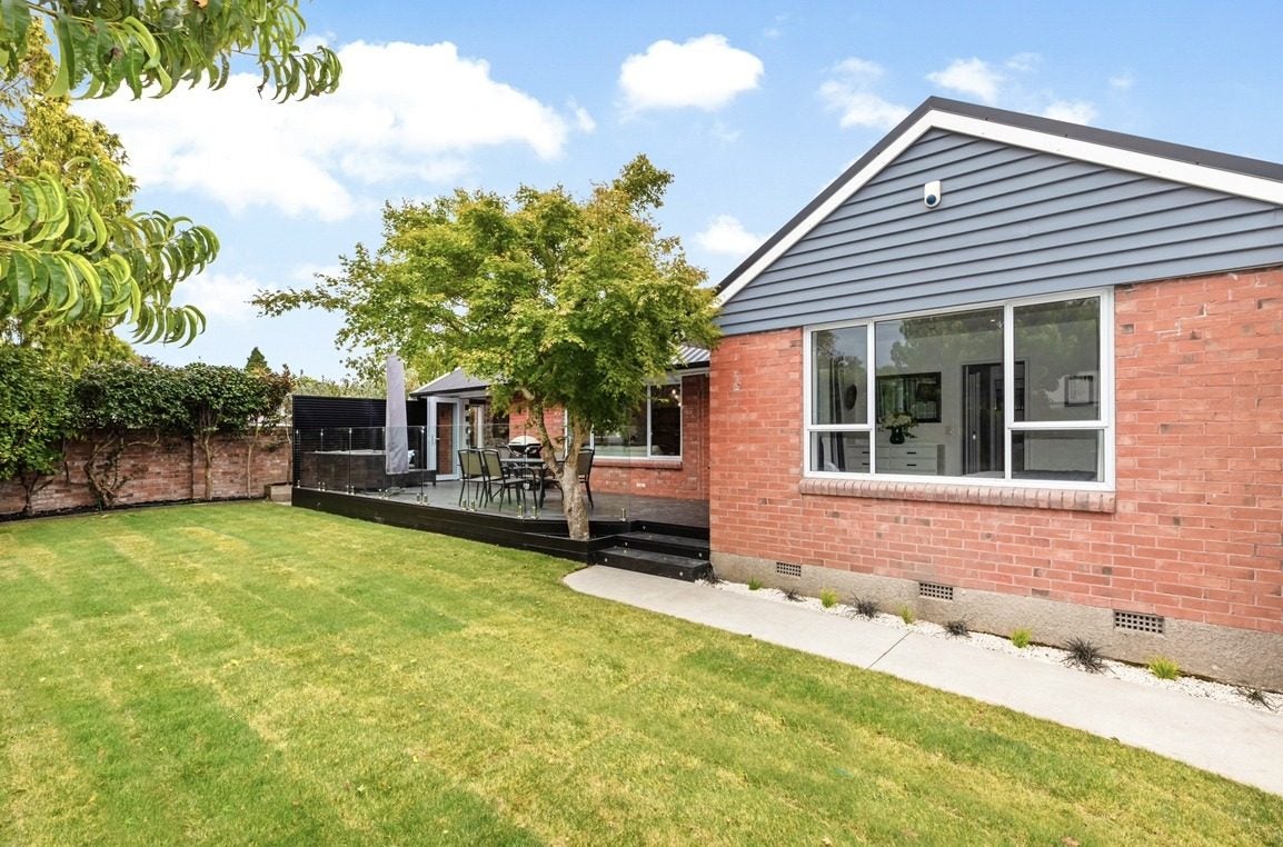 3 Willowbrook Place, Fendalton, Christchurch - Carousel 2