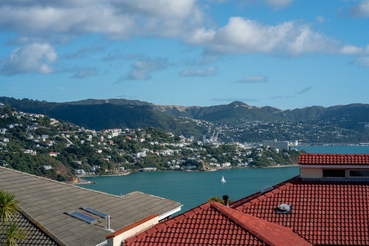 36B Kaikoura Street, Maupuia, Wellington - Carousel 2