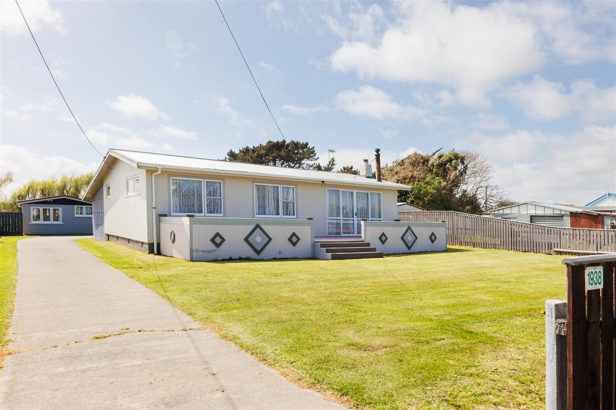 1938 Parewanui Road, Parewanui, Tangimoana - Carousel 1