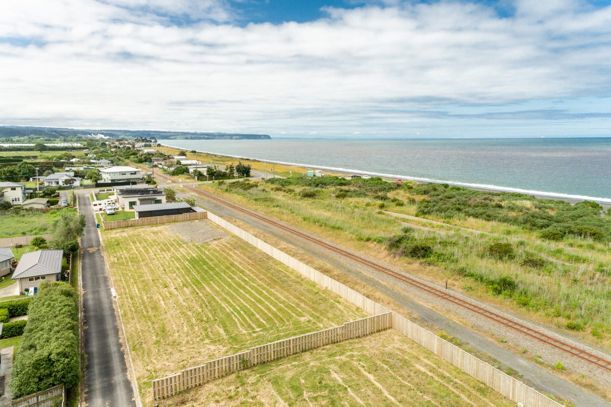 66B Franklin Road, Bay View, Napier - Carousel 2