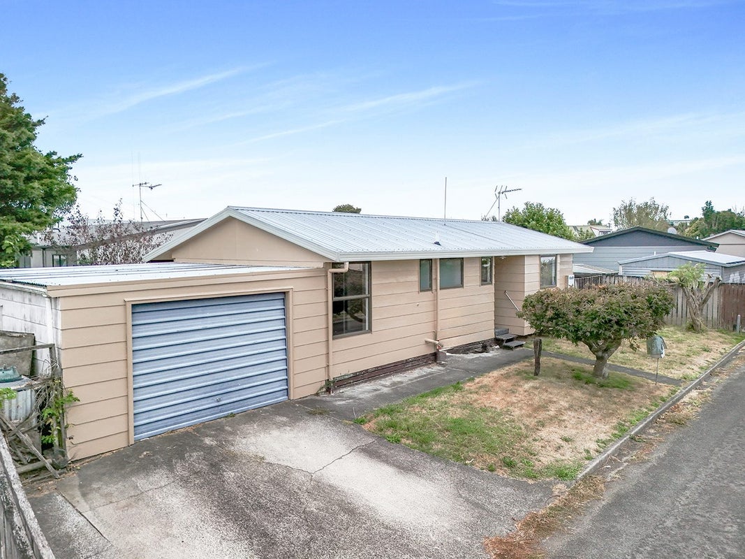 45A Crawshaw Drive, Nawton, Hamilton - Carousel 1