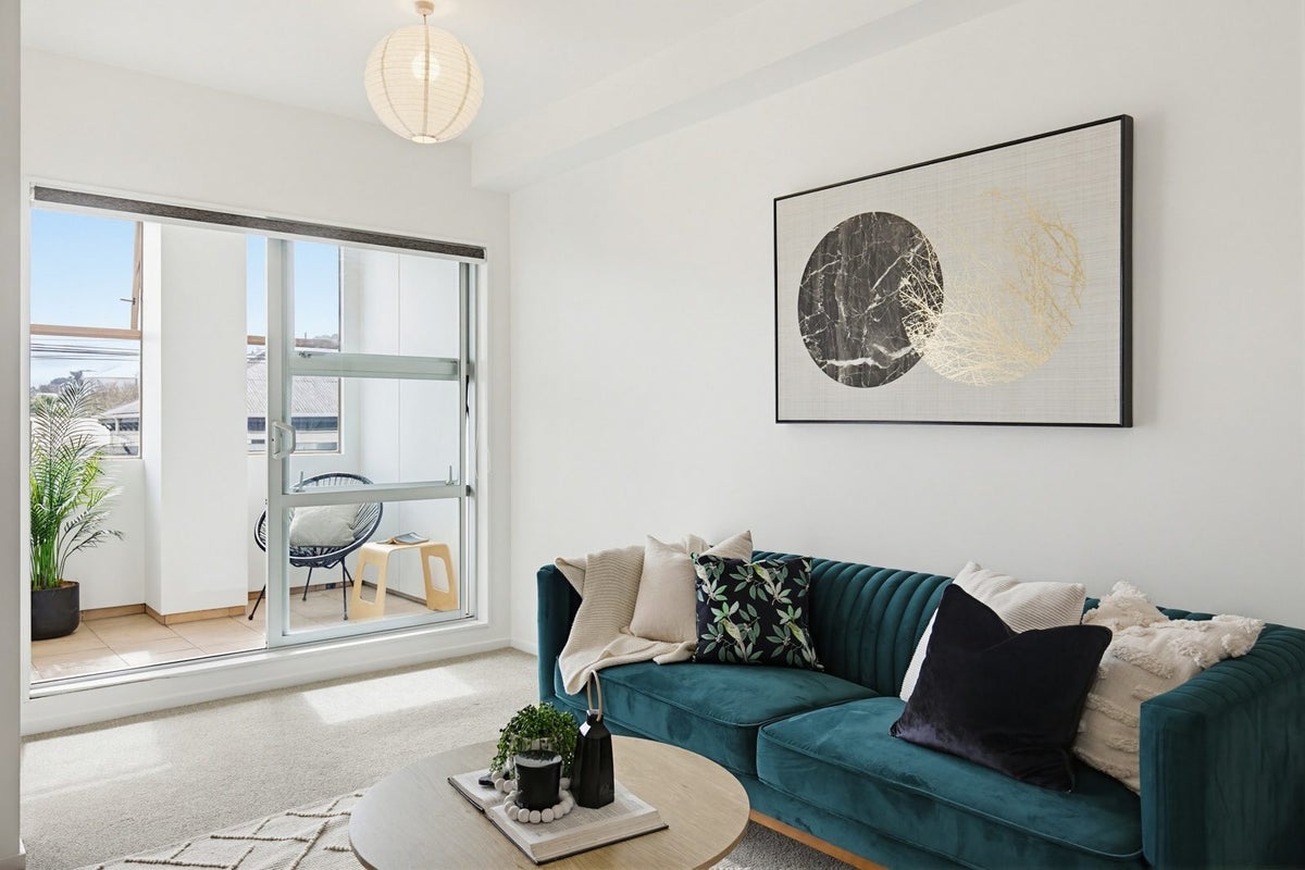 102/42 Constable Street, Newtown, Wellington - Carousel 2
