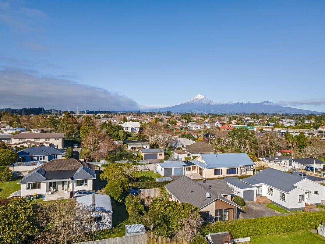 123A Brooklands Road, Brooklands, New Plymouth - Carousel 2