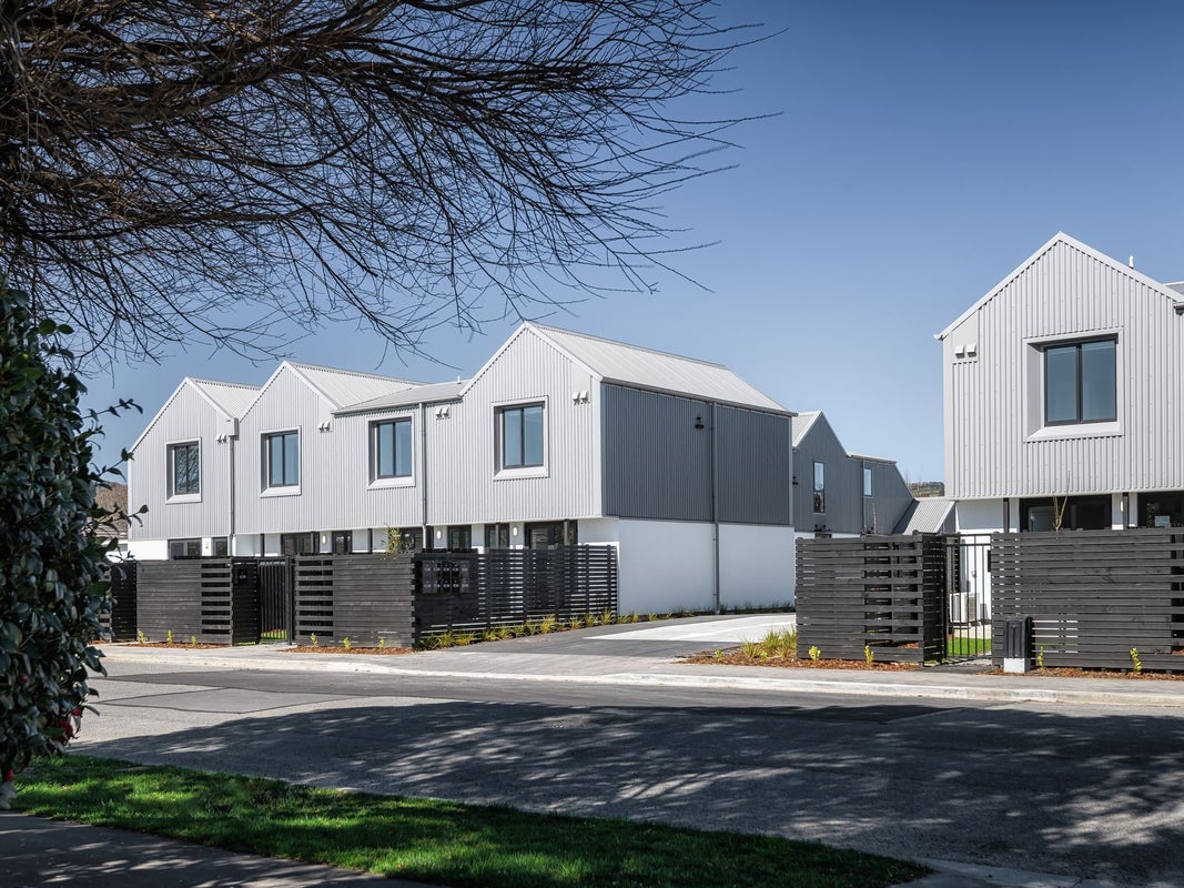 2/28 Frederick Street, Waltham, Christchurch - Carousel 1