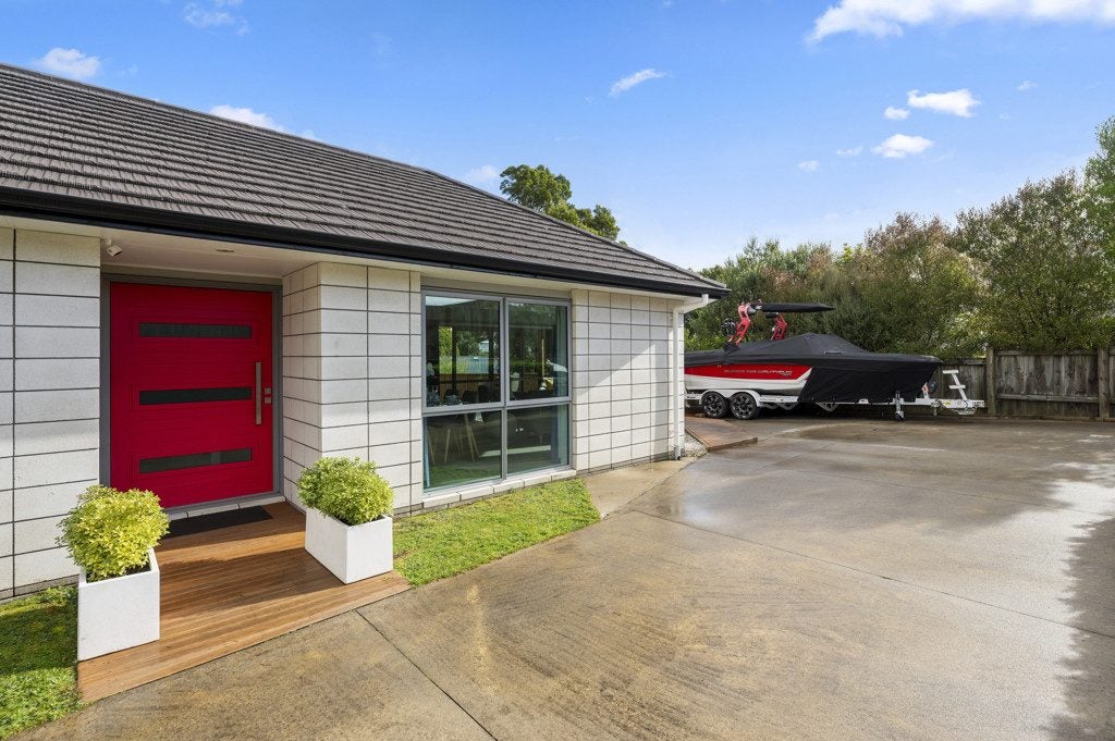 101 Iles Road, Lynmore, Rotorua - Carousel 1